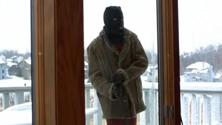 Meets up with the kidnappers