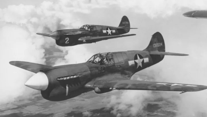 Curtiss P-40 Warhawk