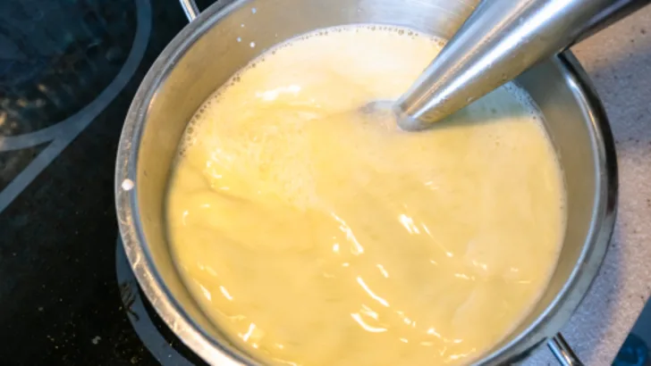 Blended Cauliflower Soup